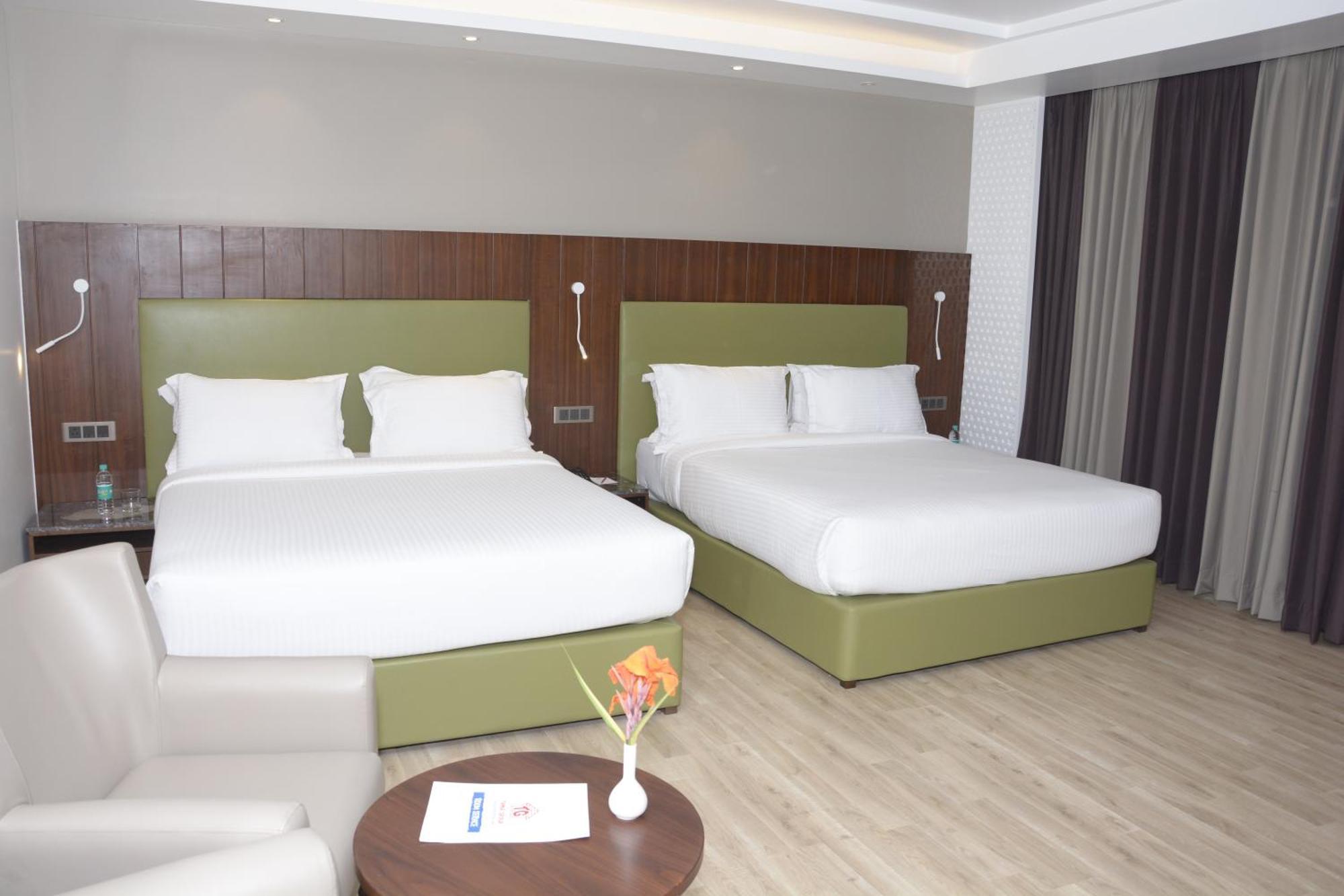 Tania President Inn Ширді Екстер'єр фото